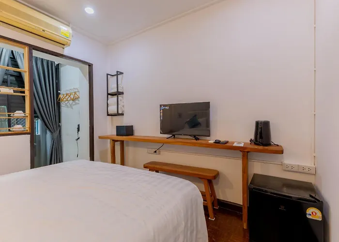 Calmly Ratchada Hotel Bangkok