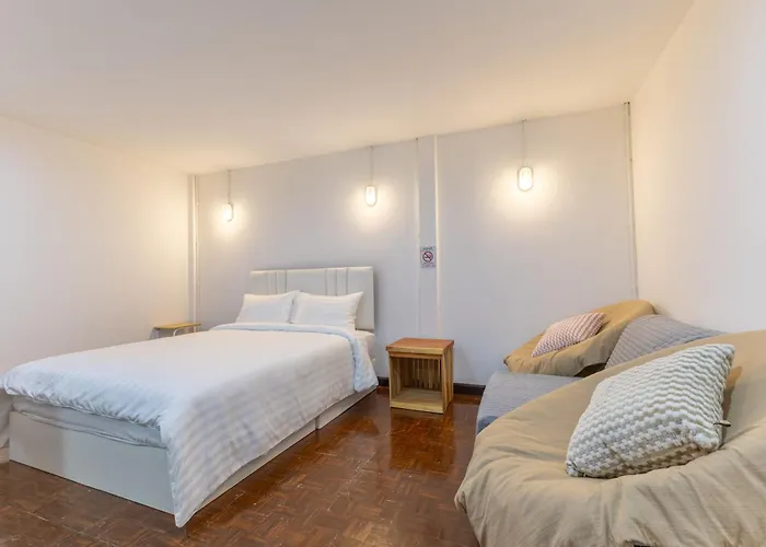 Calmly Ratchada Hotel 3*